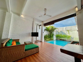 Cosy PRIVATE 3 BEDROOM vacation villa (5 mins to FINNS BEACH)